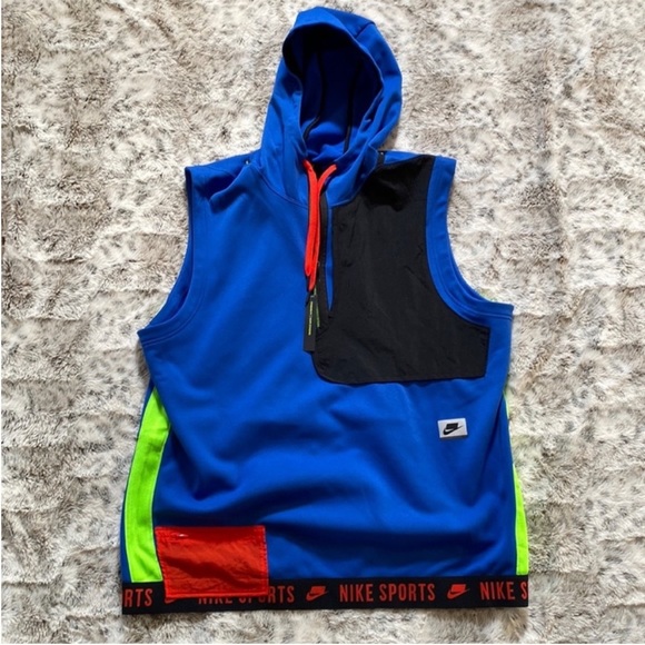 Nike Therma NSP Sleeveless zip T-Shirt vest
XL BNWT - Picture 3 of 7